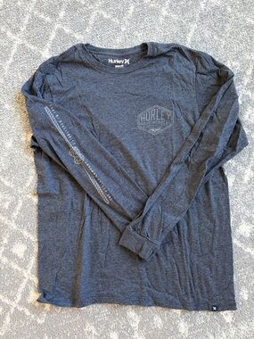Hurley Long Sleeve Tee in Dark Heather Gray